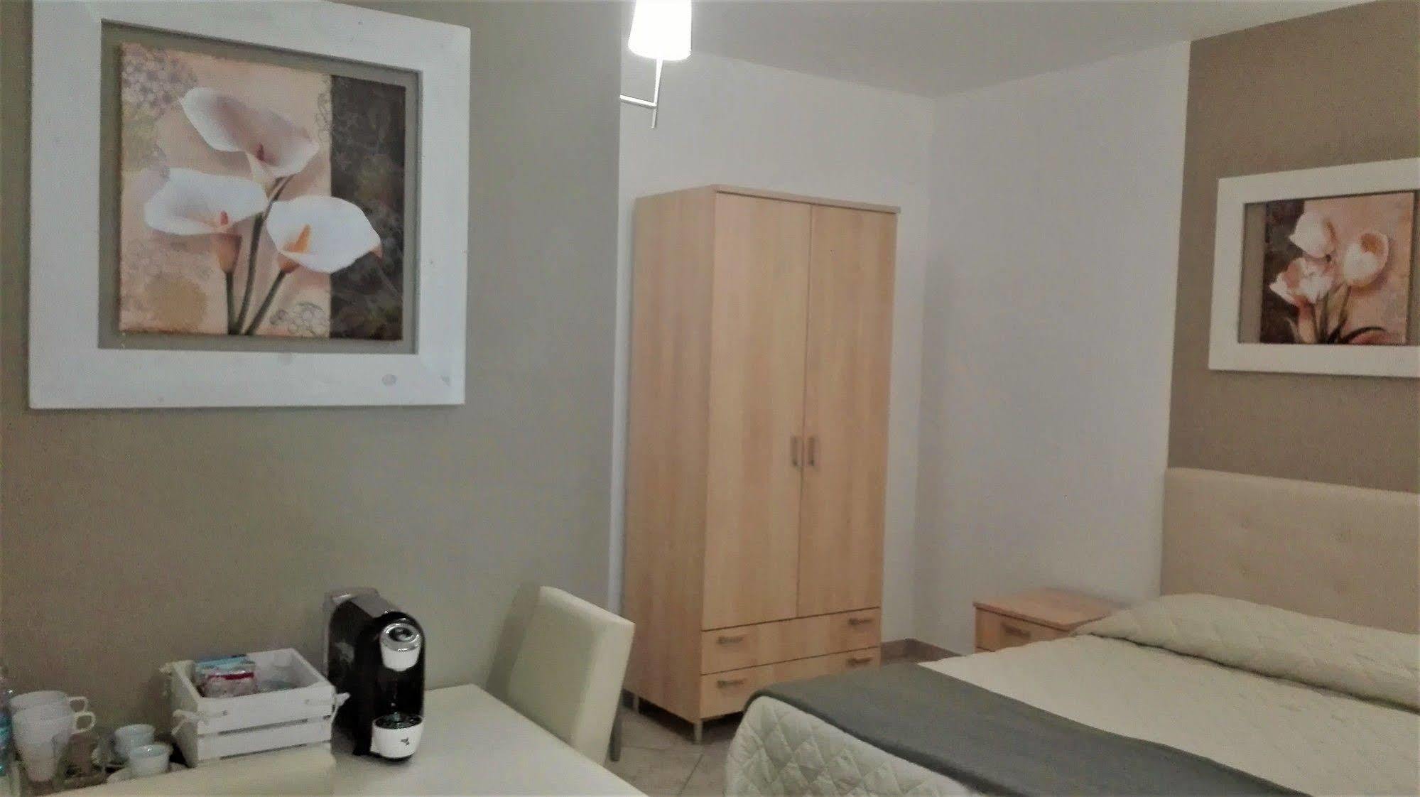 אלברובלו Noi Aparthotels & Trulli מראה חיצוני תמונה